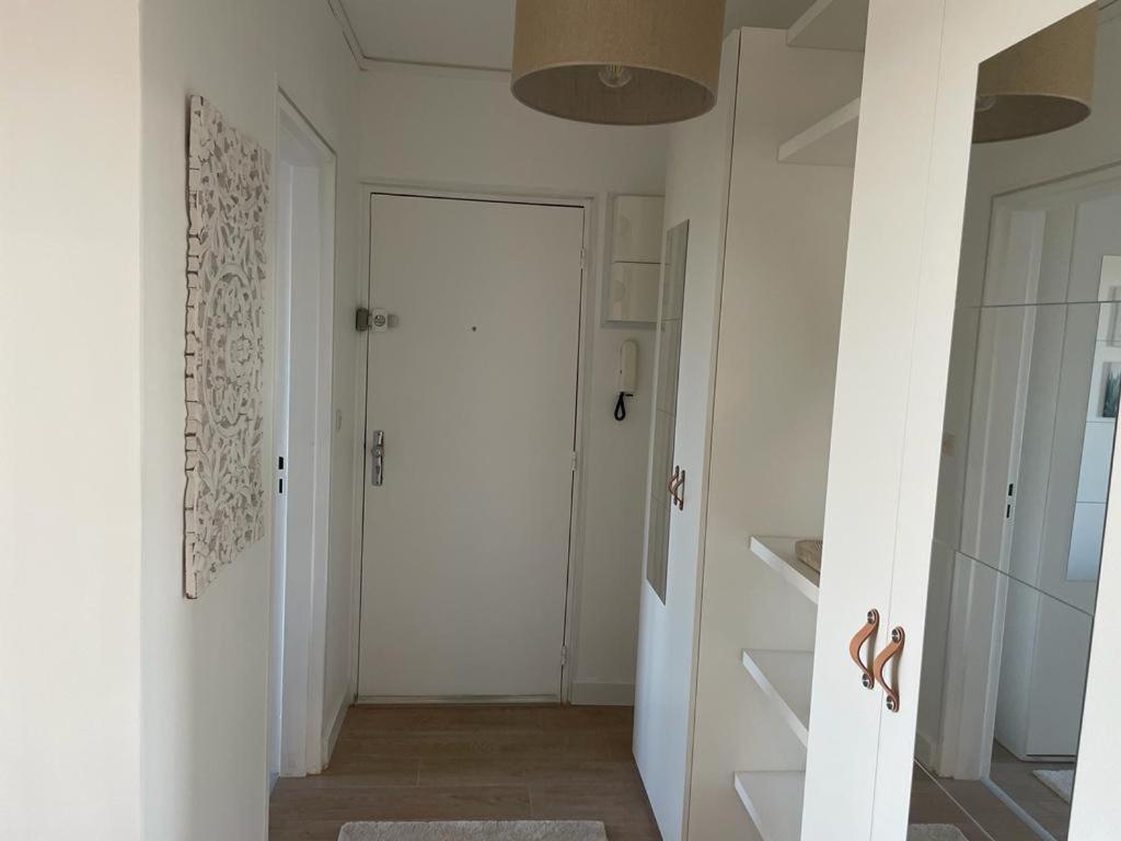 Appartement Neuf Style Architecte Au Calme Compiègne Exteriör bild