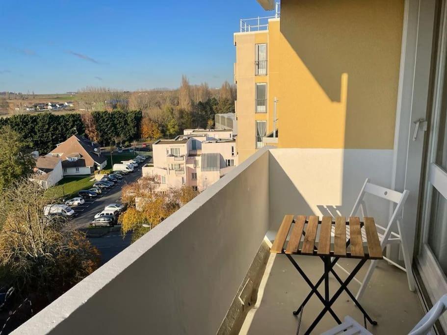 Appartement Neuf Style Architecte Au Calme Compiègne Exteriör bild